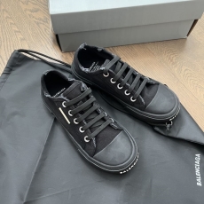 Balenciaga Low Shoes